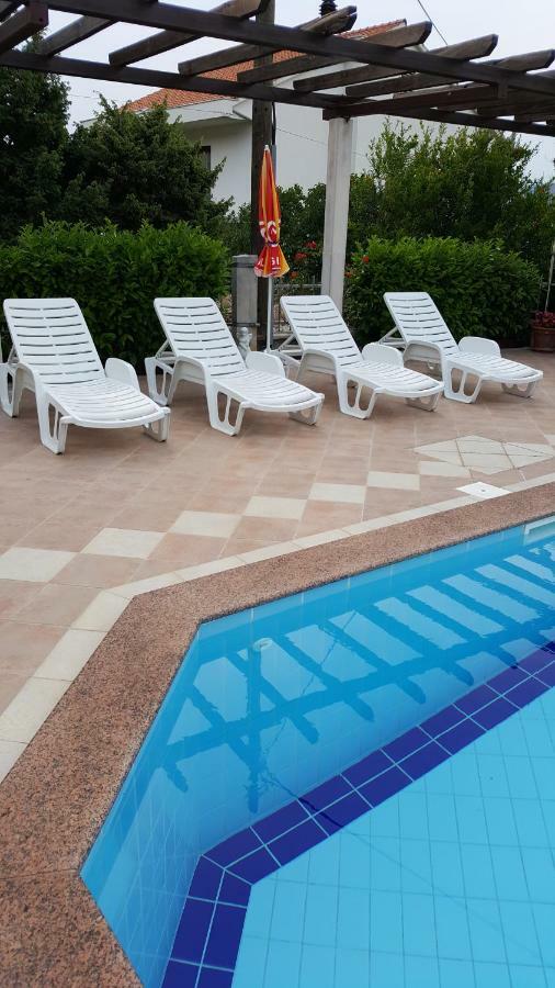 Apartments Romana Слатине Экстерьер фото